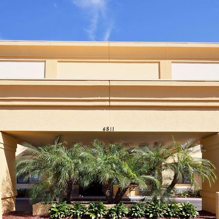 La Quinta By Wyndham Tampa Fairgrounds - Casino Hotell Mango Eksteriør bilde